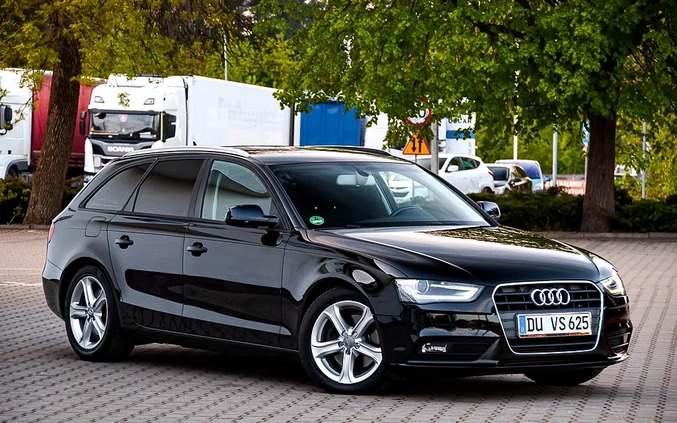 Audi A4 cena 44900 przebieg: 260000, rok produkcji 2014 z Głogów małe 704